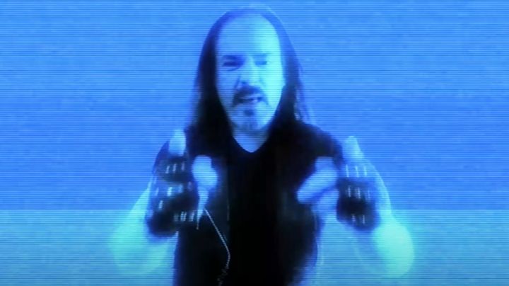 Del metal al anime: Zeta, exvocalista de Mägo de Oz, lanza cover de 'Pegasus Fantasy'