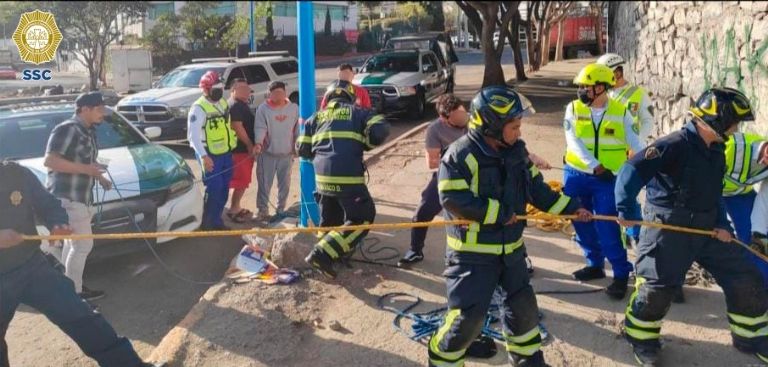 Rescate de borracho en Álvaro Obregón