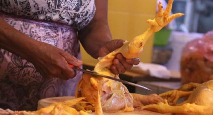 Comerciantes de pollo en Toluca contratan seguridad privada ante la oleada de extorsiones