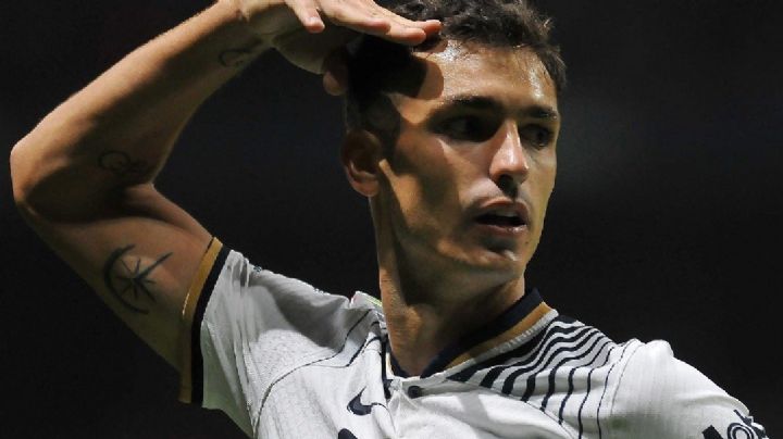 Aficionados de los Pumas despiden a Juan Ignacio Dinenno tras su salida a Brasil