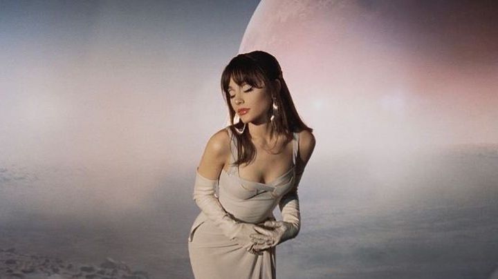 Scooter Braun felicita a Ariana Grande por su éxito al romper nuevo récord