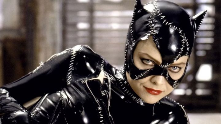 Tim Burton revela sus ideas descabelladas para el spin-off de 'Catwoman' de Michelle Pfeiffer