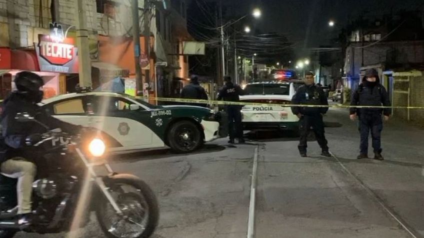 Sicarios ejecutan a hombre en silla de ruedas en San Martín Xochinahuac, Azcapotzalco