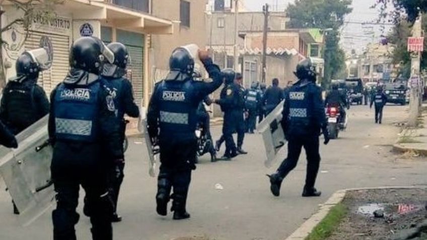 Ladrón termina linchado tras asaltar a cristianos en camión de transporte público, en CDMX