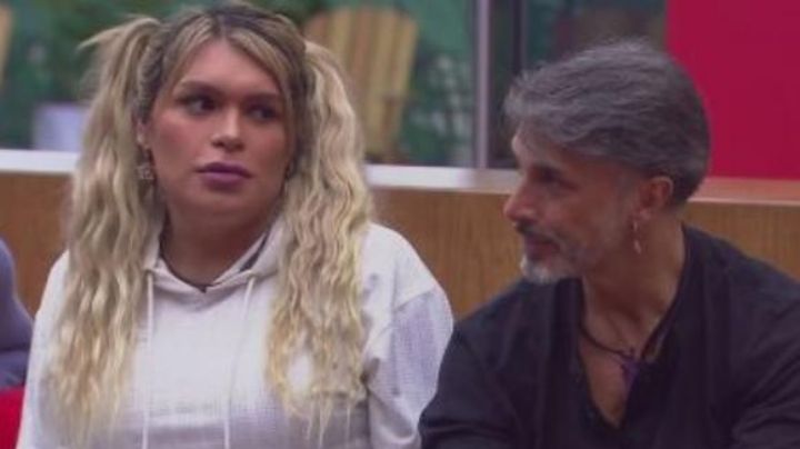 Sergio Mayer quiso engañar a Wendy Guevara para que cediera los derechos de su imagen