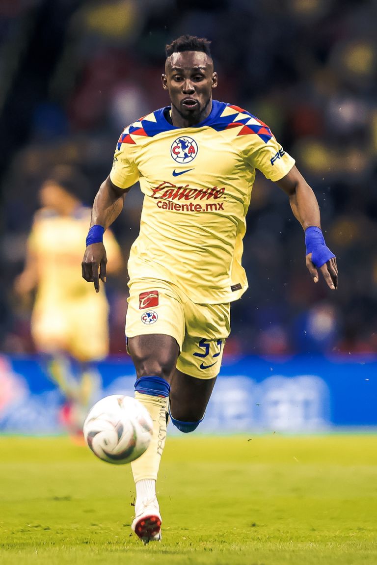 Julián Quiñones recibe fuerte sanción de la Comisión Disciplinaria; ¿se pierde algún partido?