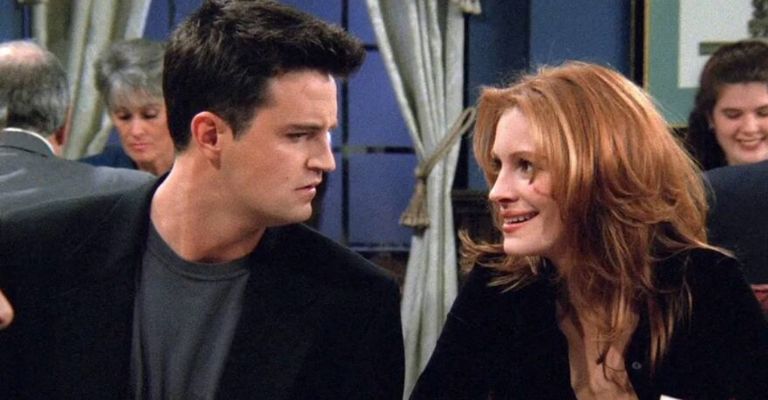 Julia Roberts se pronuncia a muerte de Matthew Perry, su exnovio, a un mes