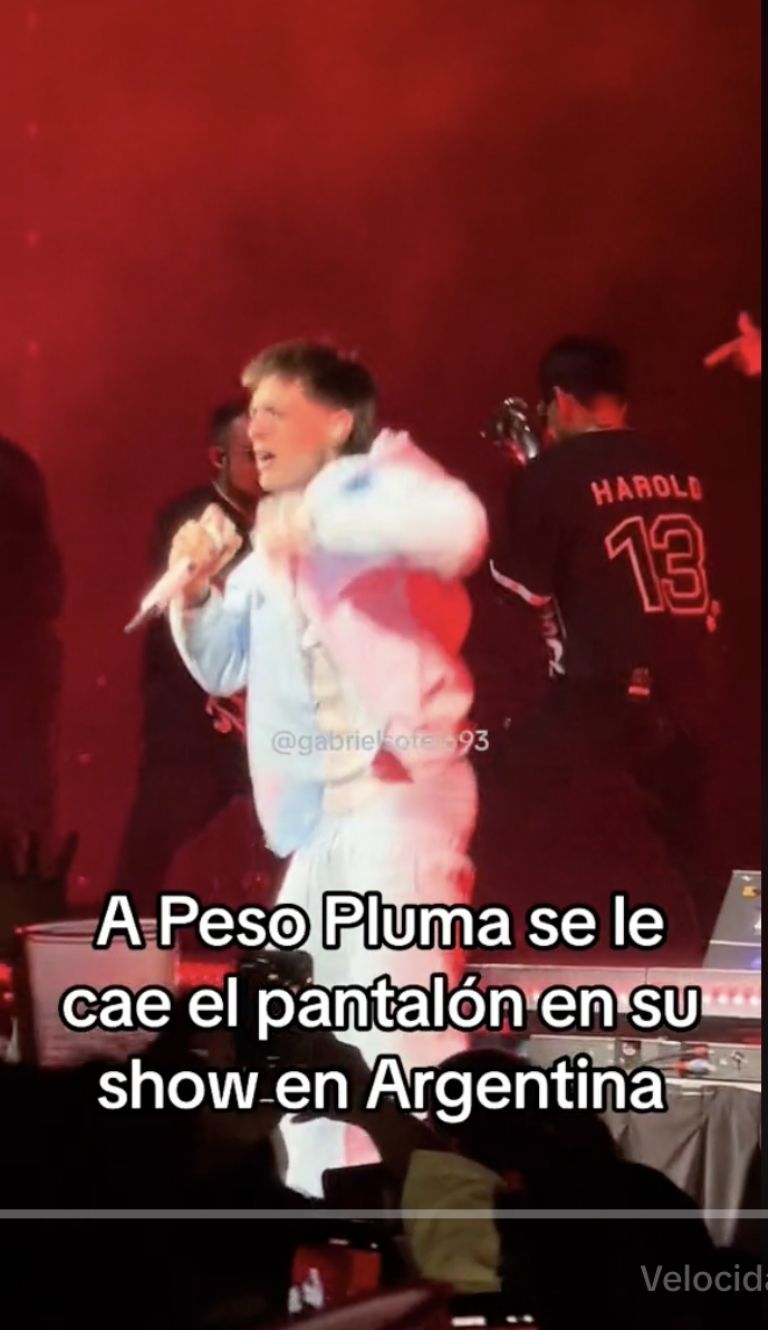 Peso Pluma pantalón