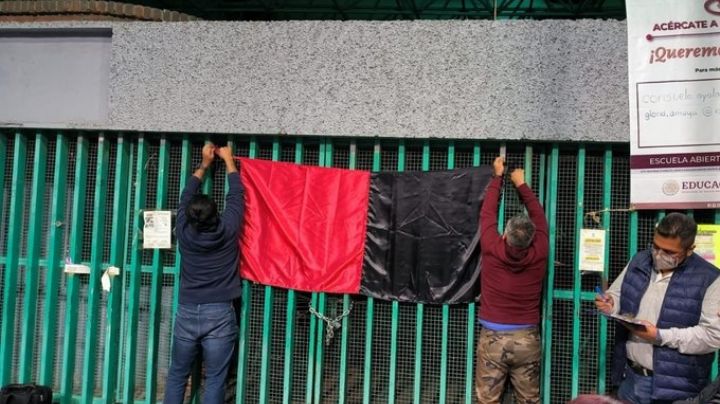 Colegio de Bachilleres: Tras no llegar a un acuerdo, 20 planteles de la CDMX estallan en huelga