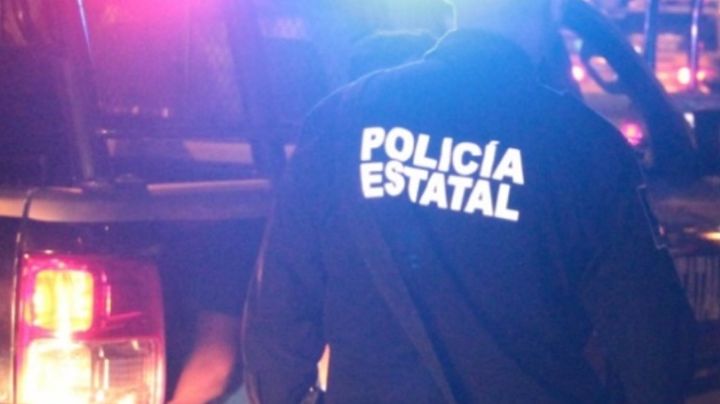 A la orilla de un canal de riego, agentes policíacos localizan el cadáver de un hombre en Colima