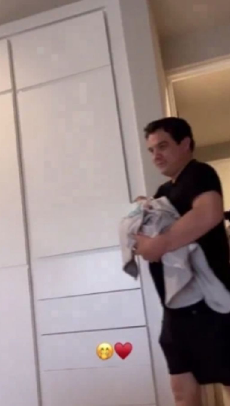 Gerardo Islas con sus hijos