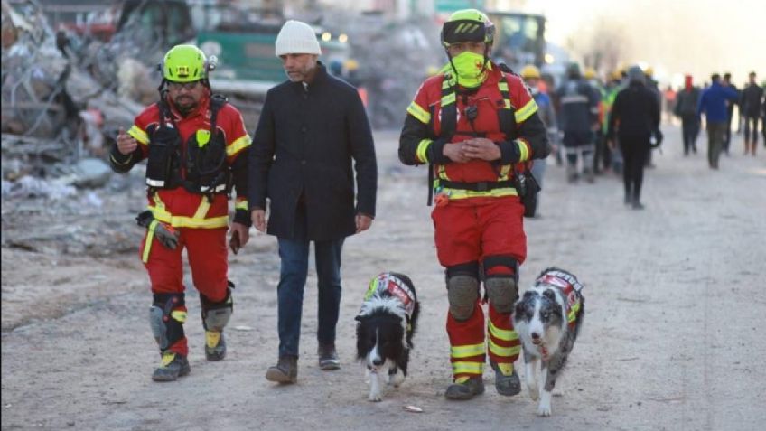 Terremoto en Turquía: Militares y binomios caninos mexicanos han rescatado a 4 personas con vida