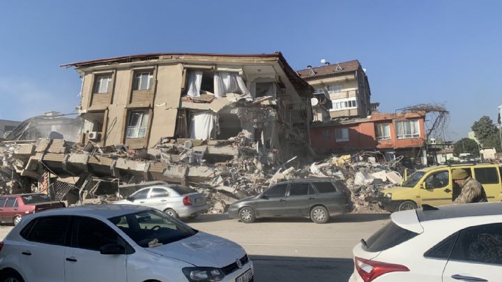 Terremoto de Turquía y Siria: Suman más de 40 mil muertos; rescatistas aún hallan a personas vivas