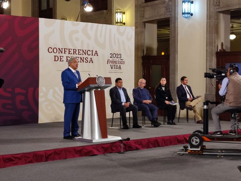 En la imagen, el presidente AMLO en su conferencia presidencial. Foto: Internet