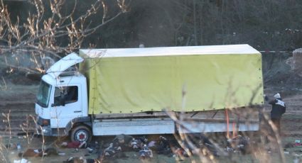 Buscaban una vida mejor: Hallan un camión con 40 migrantes; 18 murieron por falta de oxígeno