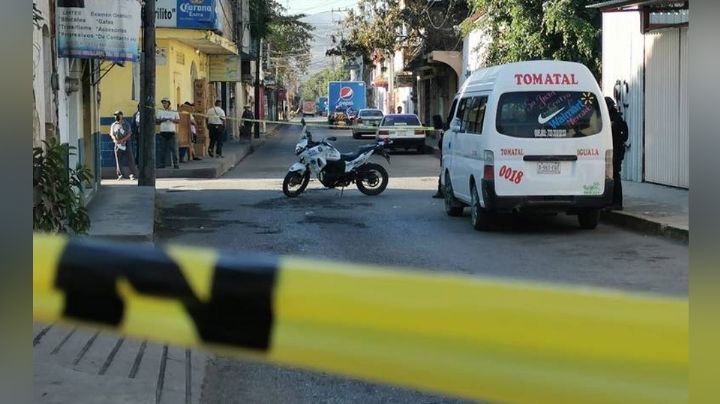 Código rojo: Joven es asesinado a balazos muy cerca de una farmacia en Guerrero