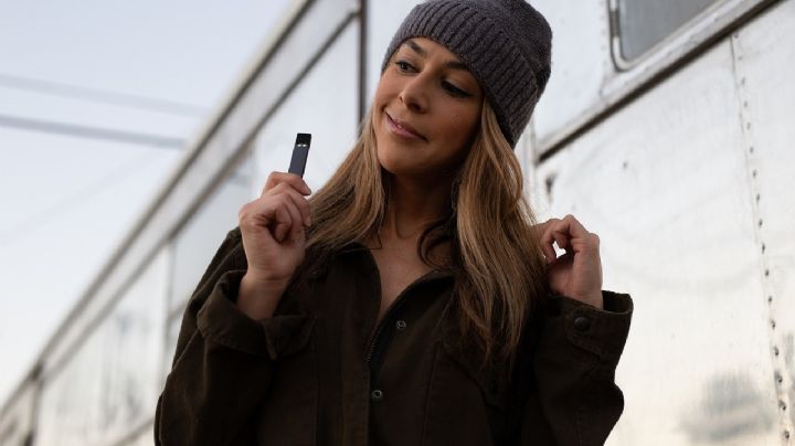 Expertos de EU descubren que el uso de los cigarros electrónicos causaría esta enfermedad