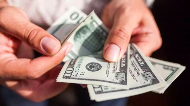 ¿Inviertes en dólares? Este es el precio de la moneda de EU en México este sábado 18 de febrero