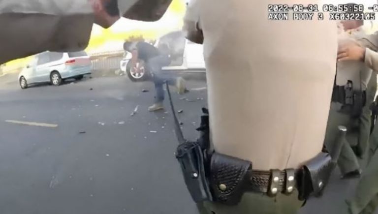 Policía de Los Ángeles balea a un hombre