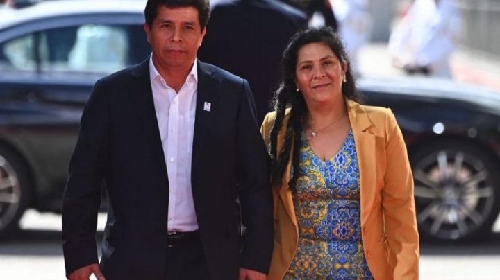 AMLO se reúne con Lilia Paredes, esposa de Pedro Castillo: "México va a seguir apoyando a Perú"