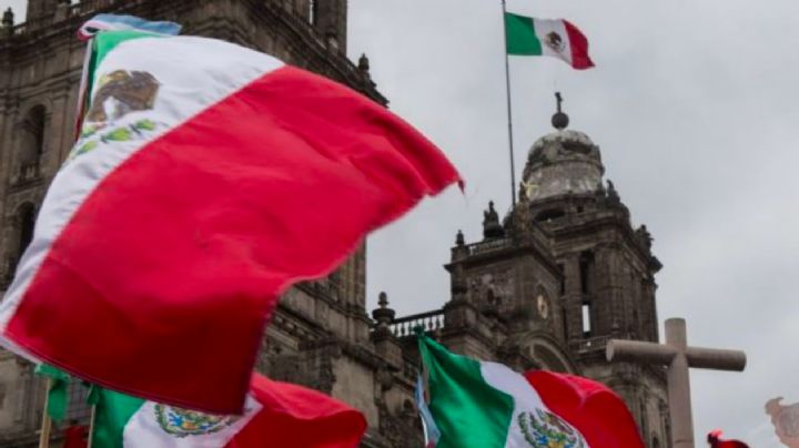 ¿Trabajar en el Día de la Bandera se paga doble? Te explicamos si es un día oficial para la LFT