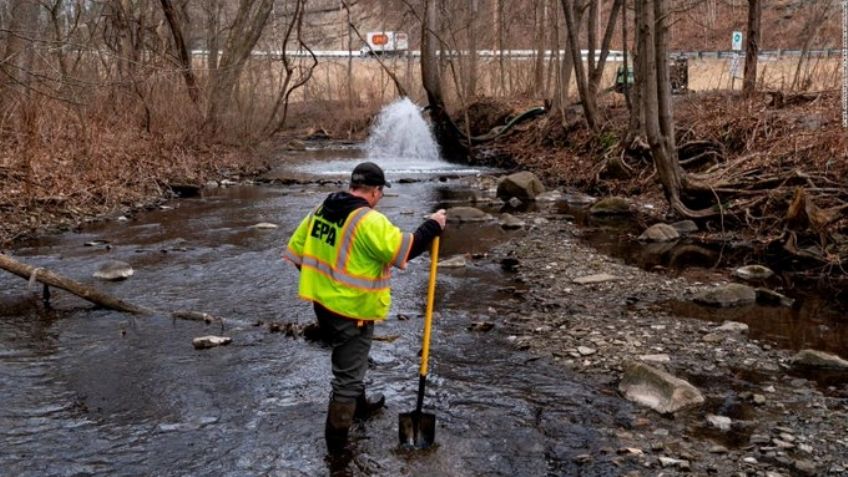 Aumenta la preocupación en Ohio: Residentes de  de Palestina Oriental muestran una extraña nube de polvo