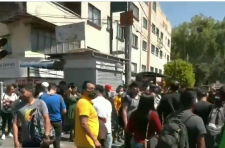 Cierre de la estación Chabacano en CDMX