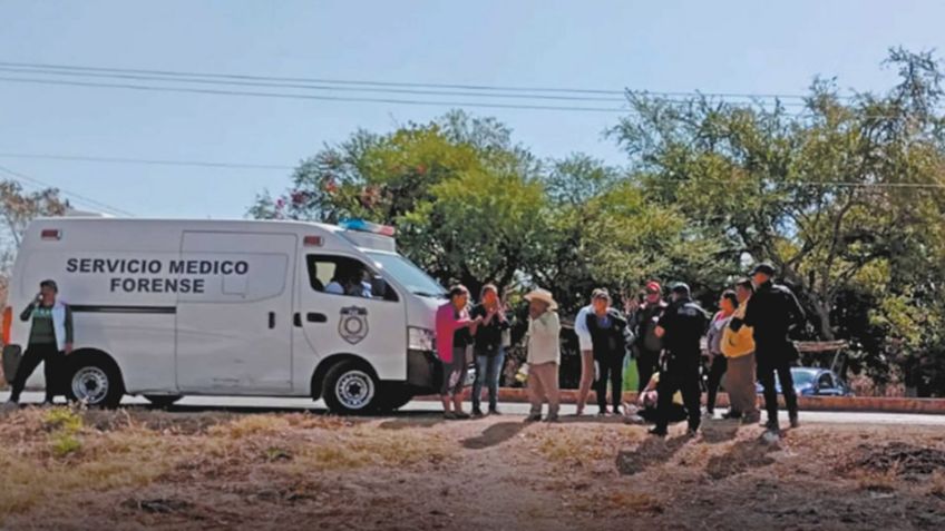Asesinan a balazos a un hombre y abandonan colgado en una finca en Morelos