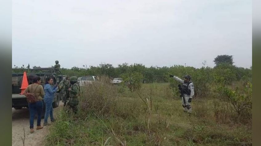 Mujer es encontrada sin signos vitales en medio de un predio baldío en Veracruz