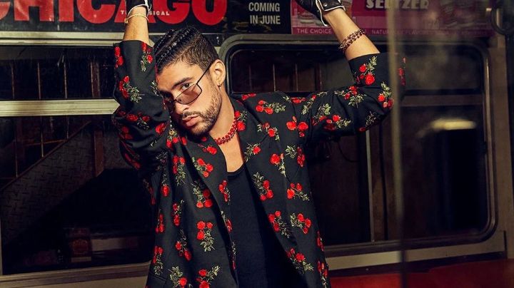 (VIDEO) No entiende: Exhiben a Bad Bunny por tratar de tirar el celular a un fan, otra vez