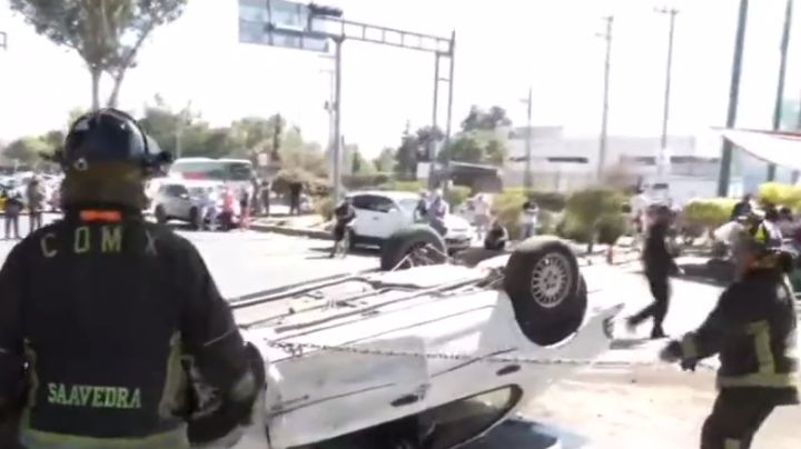 Se registra volcadura en Vallejo y deja al menos tres lesionados, uno de gravedad