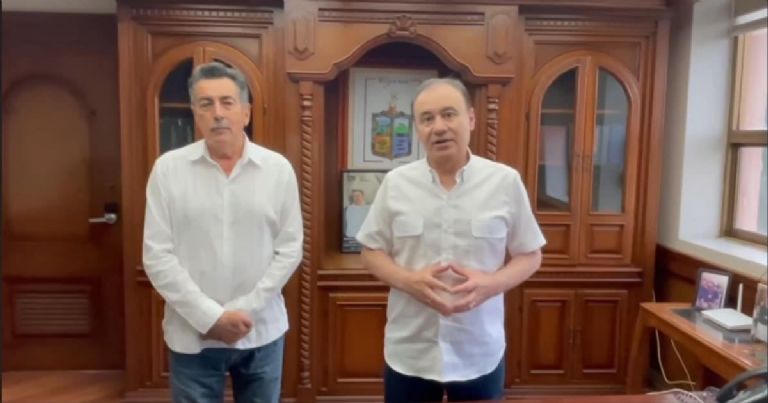 En la imagen, el gobernador Alfonso Durazo y el alcalde de Cajeme, Javier Lamarque Cano. Foto: Internet
