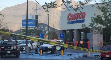 Hombre es asesinado a balazos en el estacionamiento de un supermercado