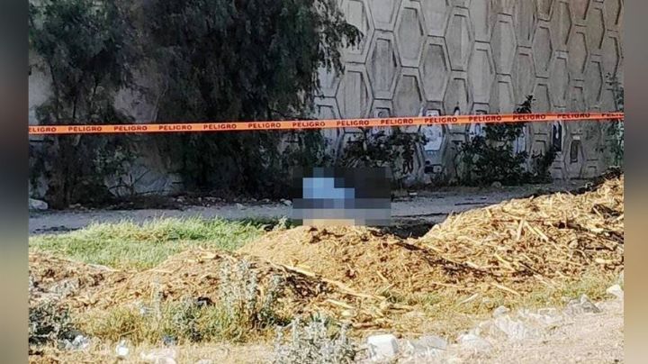 Por un costado de la carretera, autoridades ubican el cuerpo violentado de un hombre en Hidalgo