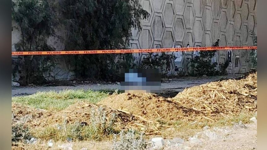 Por un costado de la carretera, autoridades ubican el cuerpo violentado de un hombre en Hidalgo