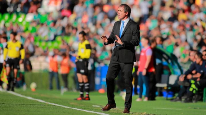 Técnico de Pachuca, Guillermo Almada, explota contra la Liga MX por este motivo