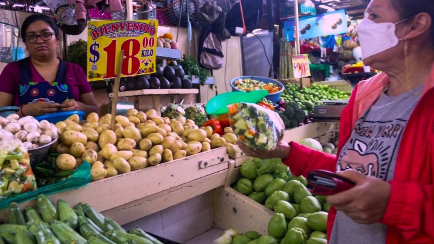 No da tregua: Inflación en México llega a 7.9%; huevo alcanza los 50 pesos por kilo