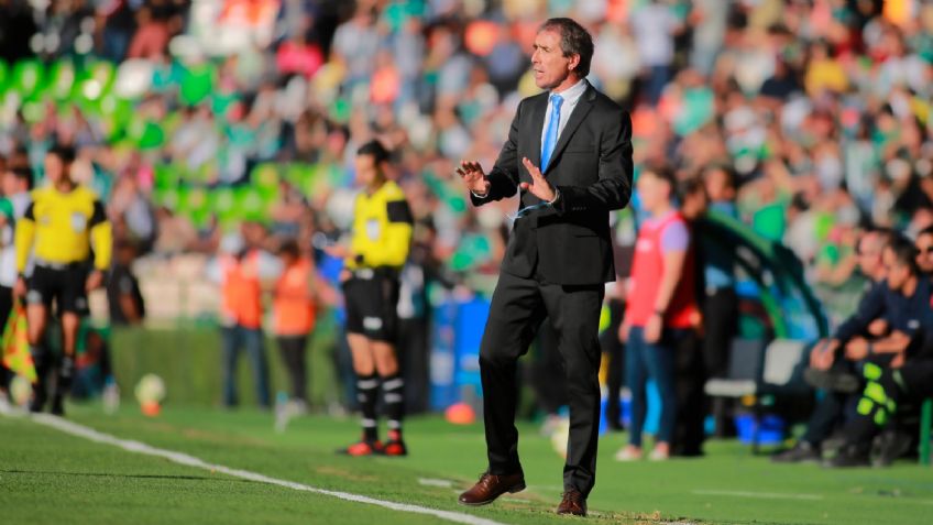 Técnico de Pachuca, Guillermo Almada, explota contra la Liga MX por este motivo