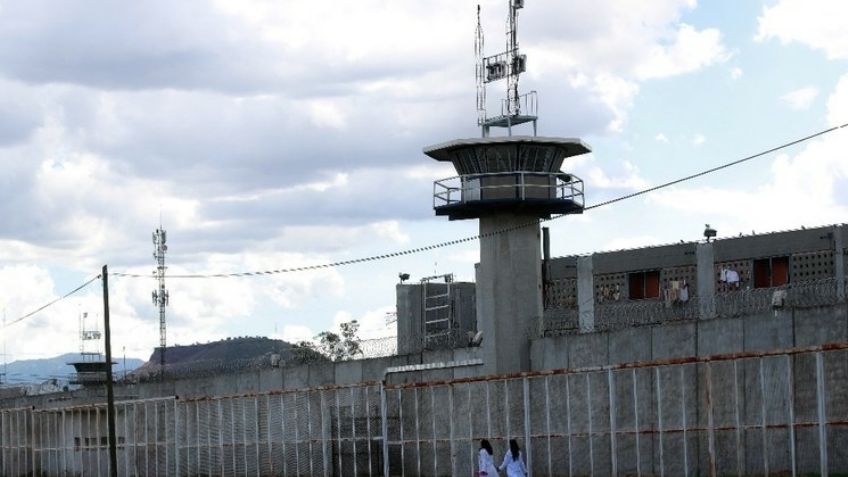 Mujeres recluidas en el penal de Santa Martha Acatitla reciben atención médica