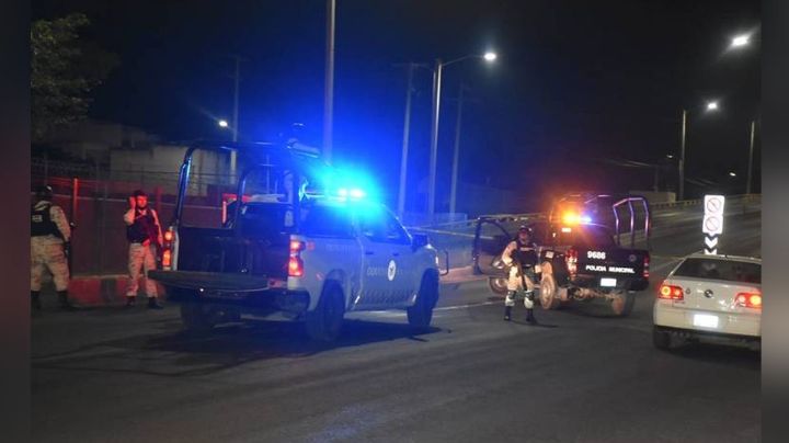 Hombre es asesinado a balazos al viajar a bordo de un automóvil en Guanajuato; no hay detenidos