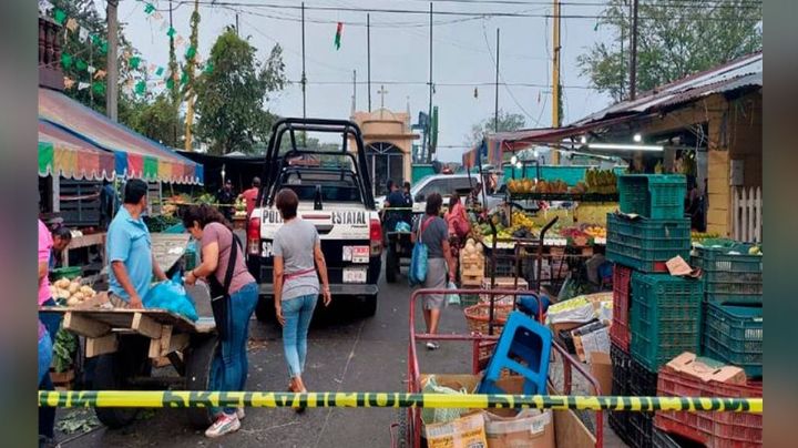 Cargador de verdura es asesinado a balazos por desconocidos en tianguis de Veracruz