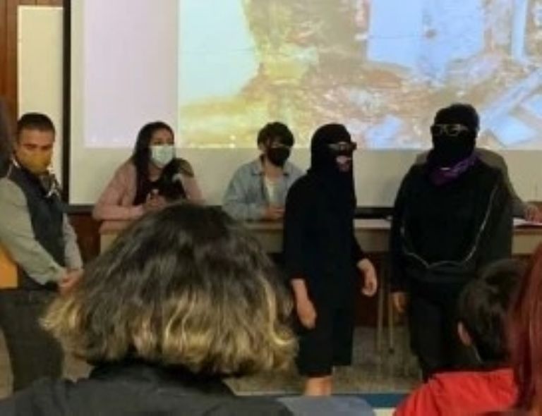 Encapuchadas Prepa 6 