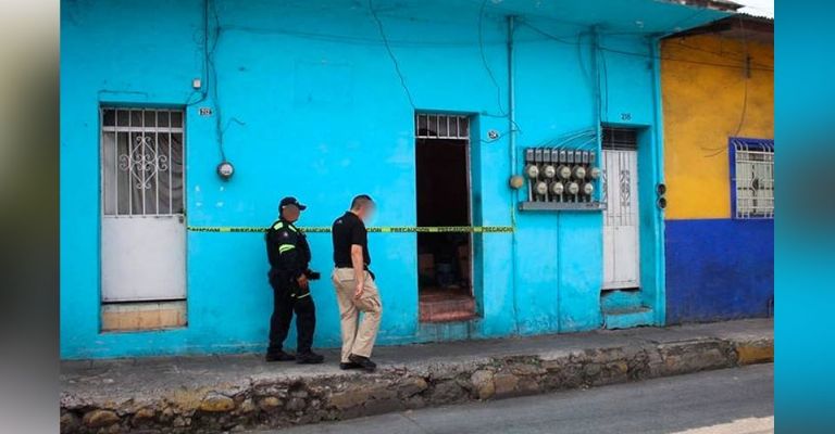 Encuentran a mujer muerta en colonia Pitayitas de Córdoba