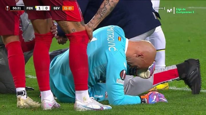 Vuelven a agredir al portero del Sevilla Marko Dmitrovic, durante su juego de la Europa League