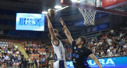 Whitt le roba brillo a los Astros y los Halcones de Obregón se alzan con la victoria en Jalisco