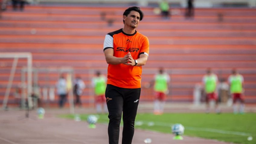 VIDEO: DT de Correcaminos se encara con aficionados tras empate ante Cimarrones de Sonora