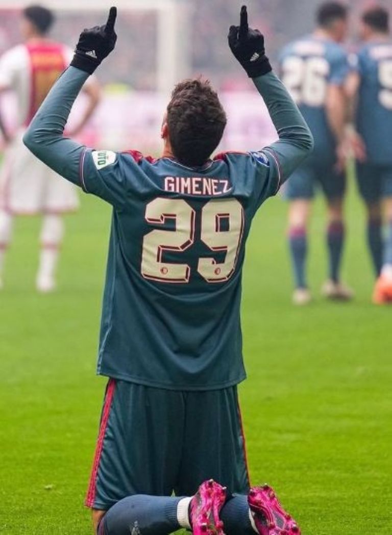 Santiago Giménez: La condición que se deberá cumplir para que el mexicano fiche con el Benfica 