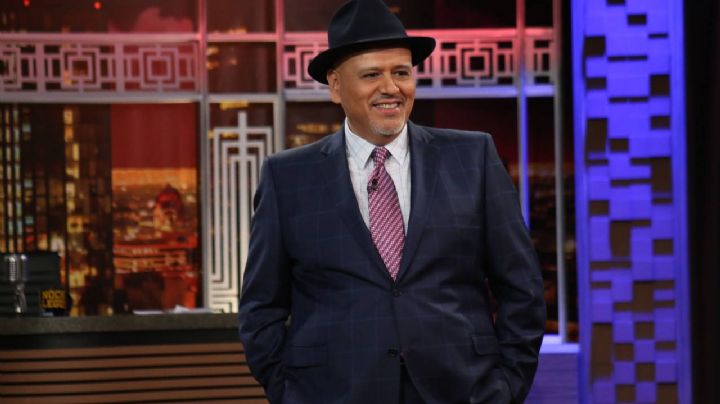 Tras controversia con Flor Amargo, exconductor de Televisa arremete contra la comunidad LGBTQ+