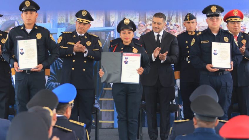 Ascienden a policías de la CDMX  que detuvieron a siete hombres tras balacera en Álvaro Obregón