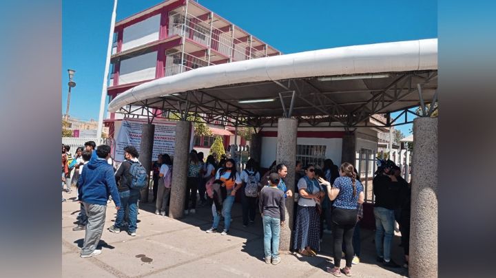 Docentes de la Técnica 2 en Ciudad Obregón vuelven a manifestarse; buscan destitución de la directora